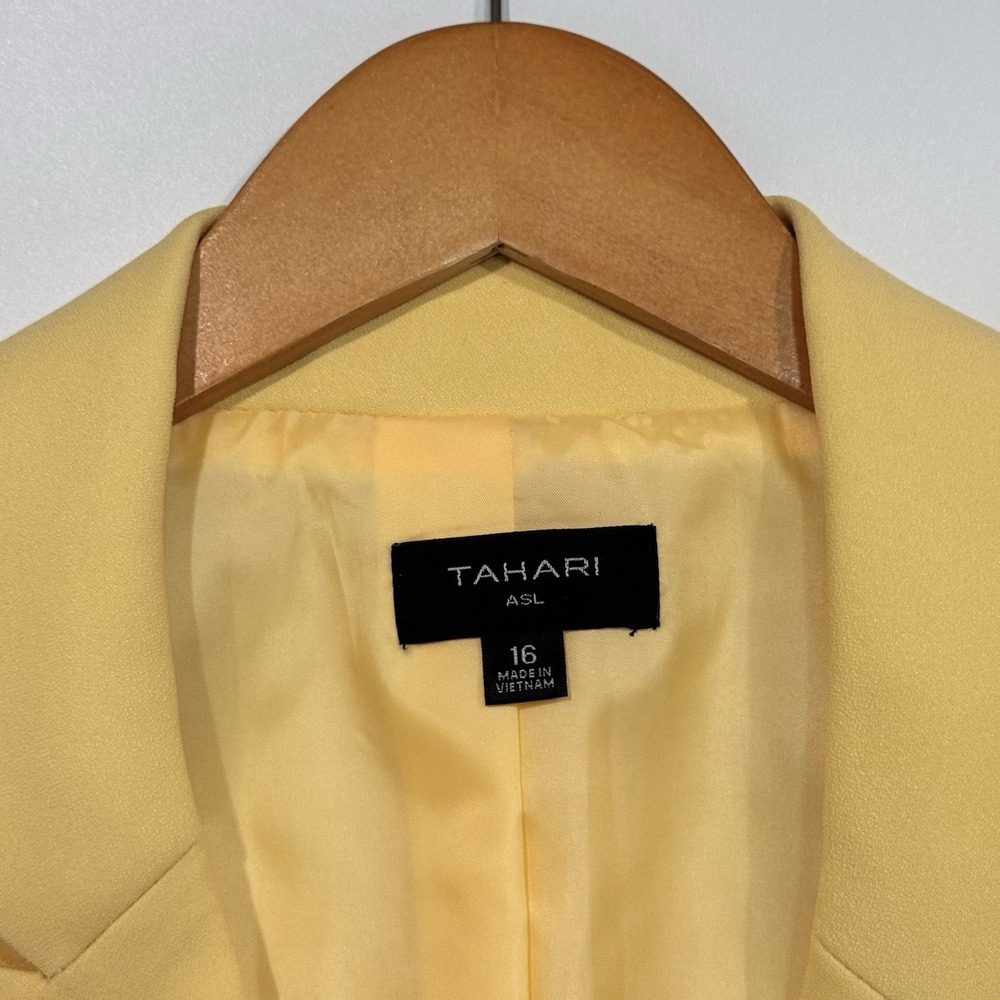 Tahari Blazer Womens 16 Yellow Double Breasted Career Jacket Tailored Old Money - Picture 4 of 11